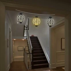 Star Light-Up Lanterns