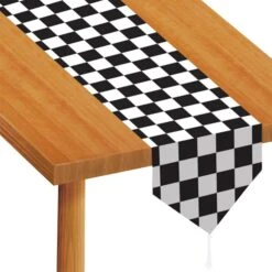 Checkered Table Runner -Led Shop cdcdbe2c 3987 4736 bfba 9701dee5abb6dec54100ea checkered table runner table 01